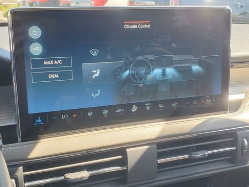 Certified 2023 Lincoln Corsair AWD w/ Equipment Group 101A image 20