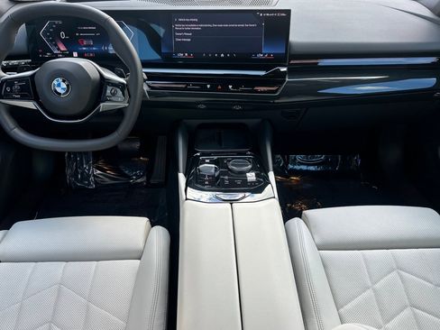 Certified 2024 BMW 530i w/ Premium Package RWD image 17