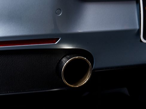 Used 2019 Ferrari 488 Spider image 16