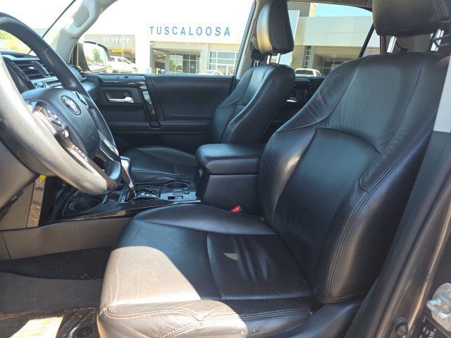Used 2017 Toyota 4Runner TRD Off-Road AWD/4WD image 9