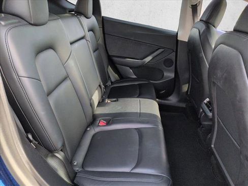 Used 2021 Tesla Model Y Long Range image 13
