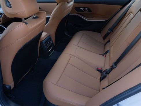 Certified 2025 BMW 330i xDrive Sedan image 17