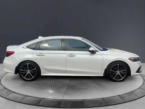 Used 2024 Honda Civic Touring image 6