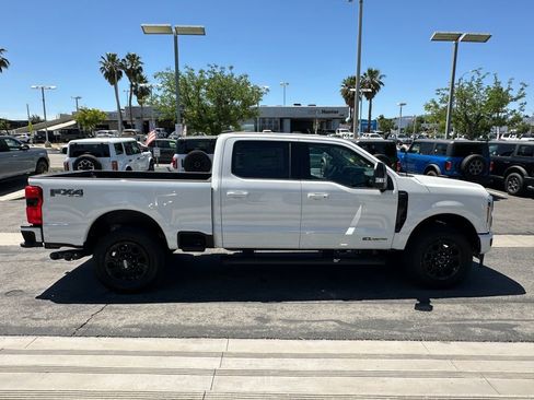 New 2026 Ford F250 Lariat w/ Black Appearance Package AWD/4WD image 9