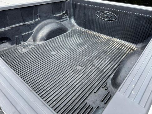 Used 2011 Ford F150 XLT w/ XLT Convenience Pkg image 4