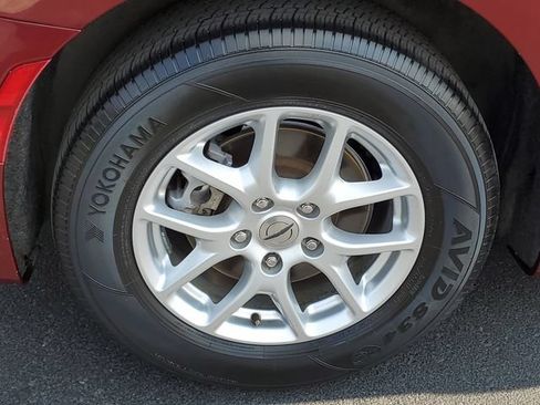 Used 2023 Chrysler Pacifica Touring-L FWD image 5