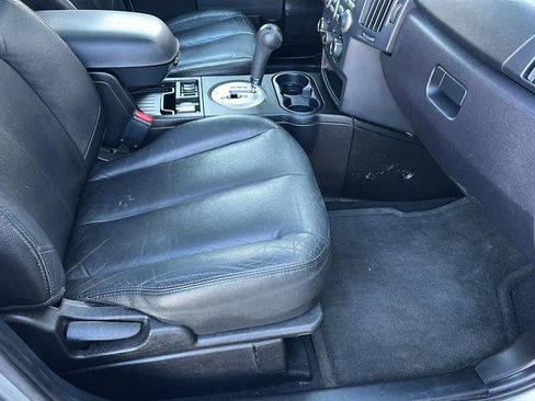 Used 2007 Mitsubishi Endeavor SE image 19