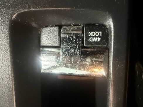 Certified 2016 Jeep Patriot Latitude image 24