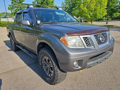 Used 2016 Nissan Frontier PRO-4X AWD/4WD image 2