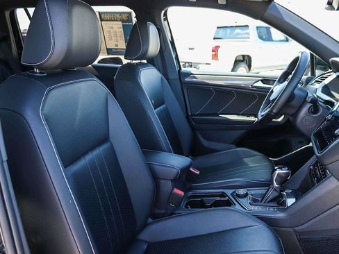 Certified 2024 Volkswagen Tiguan SE R-Line AWD/4WD image 16