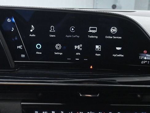 Used 2022 Cadillac Escalade Sport w/ Touring Package AWD/4WD image 38