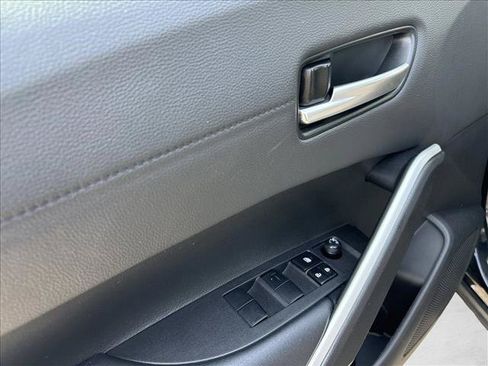 Certified 2025 Toyota Corolla Cross XLE FWD image 12