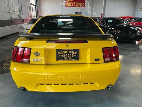 Used 2004 Ford Mustang Mach 1 RWD image 13