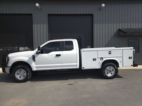 Used 2019 Ford F350 XL w/ XL Value Package AWD/4WD image 1