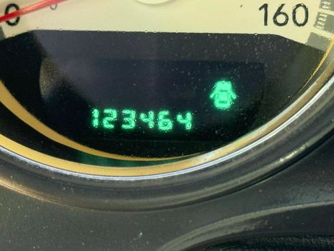 Used 2010 Dodge Challenger R/T image 32