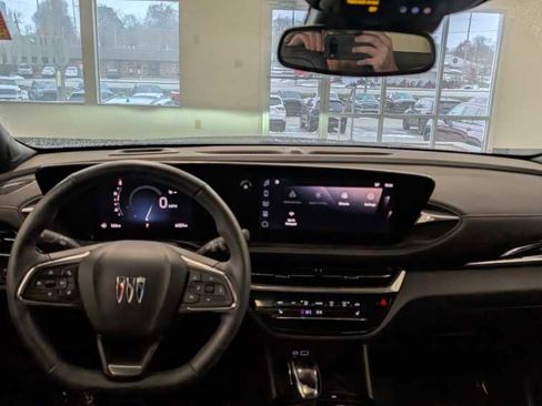 Used 2024 Buick Envista Avenir image 13