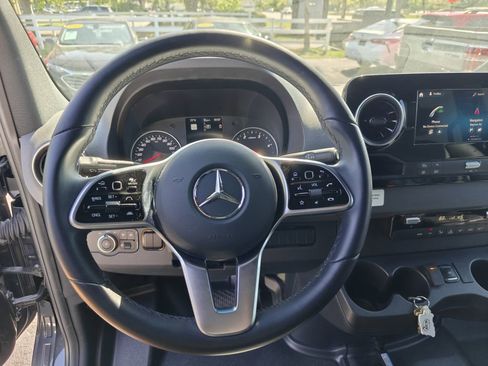 Used 2022 Mercedes-Benz Sprinter 3500 image 30