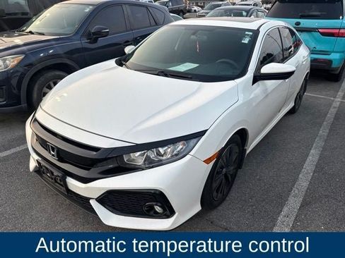 Used 2018 Honda Civic EX image 8
