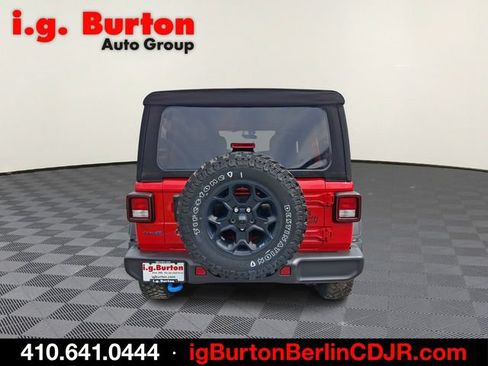 Used 2023 Jeep Wrangler Unlimited AWD/4WD image 5
