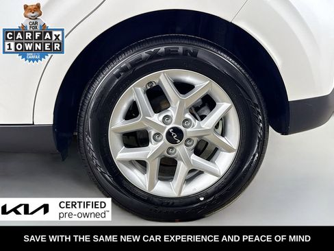 Certified 2025 Kia Soul LX w/ LX Technology Package FWD image 35