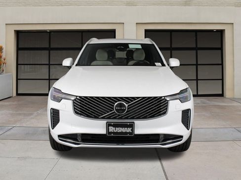 New 2026 Volvo XC90 B5 Plus w/ Protection Package image 2