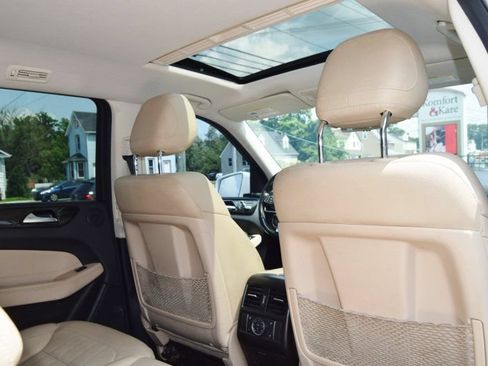Used 2019 Mercedes-Benz GLS 450 4MATIC image 36