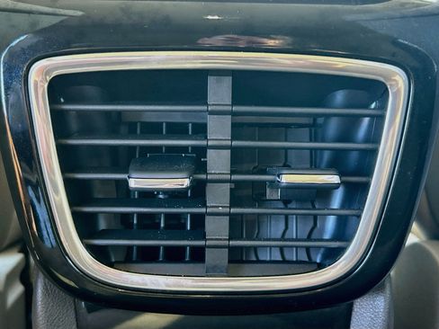 Used 2023 Lincoln Nautilus FWD w/ Premium Package image 26