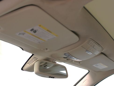 Used 2017 Mercedes-Benz GLC 300 w/ Premium 1 Package image 67