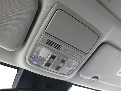 Used 2021 Honda CR-V Touring image 26