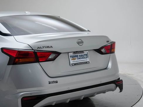 Used 2023 Nissan Altima 2.5 SV image 4