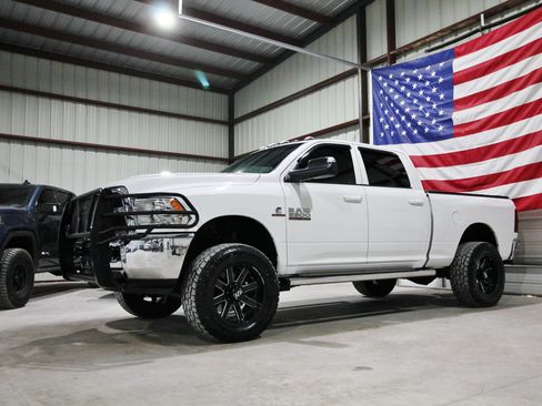 Used 2018 RAM 2500 Tradesman w/ Chrome Appearance Group AWD/4WD image 1