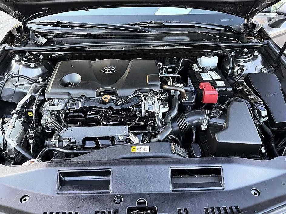Used 2019 Toyota Camry SE FWD image 23