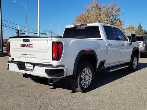 Used 2023 GMC Sierra 2500 Denali image 11