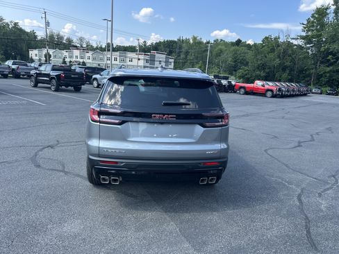 New 2026 GMC Acadia AT4 w/ Luxury Package AWD/4WD image 7