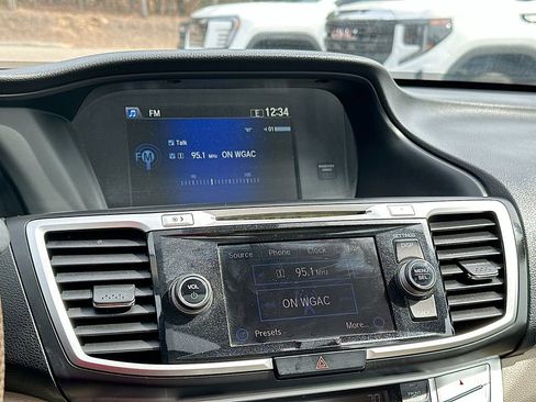 Used 2015 Honda Accord EX-L image 12