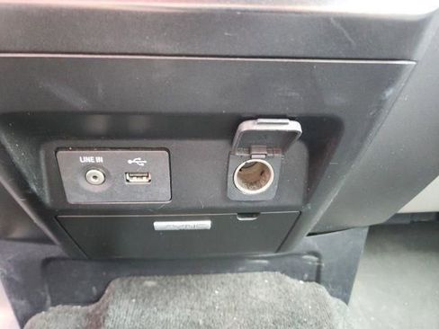 Used 2015 Ford F150 XLT image 26