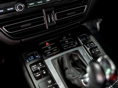 Used 2021 Porsche Macan GTS image 54