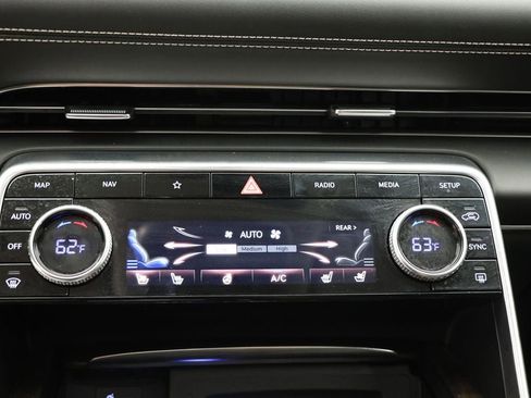 Used 2024 Genesis GV80 3.5T image 23