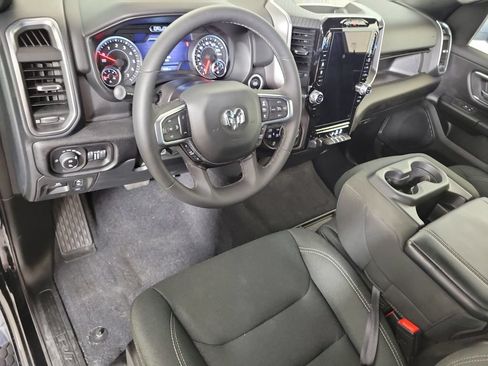 Used 2025 RAM 1500 Big Horn AWD/4WD image 11