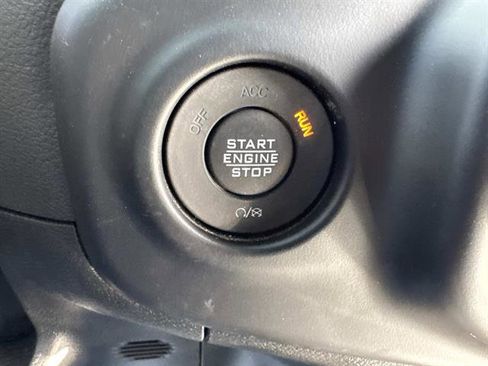 Used 2023 Jeep Wrangler Unlimited Sahara w/ Cold Weather Group image 16