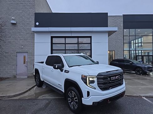 Used 2025 GMC Sierra 1500 AT4 w/ AT4 Premium Package image 1