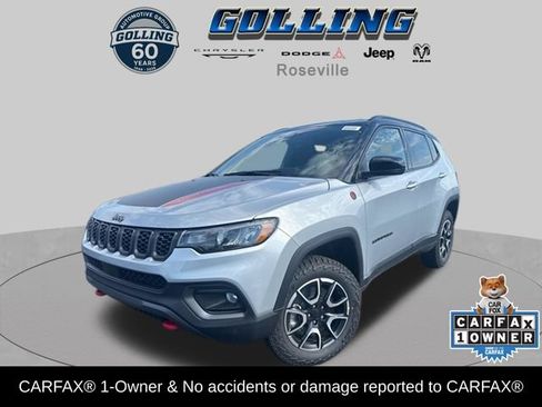 Used 2024 Jeep Compass Trailhawk w/ Trailhawk Convenience Group AWD/4WD image 1