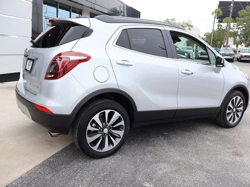 Used 2022 Buick Encore Preferred w/ Safety Package FWD image 9