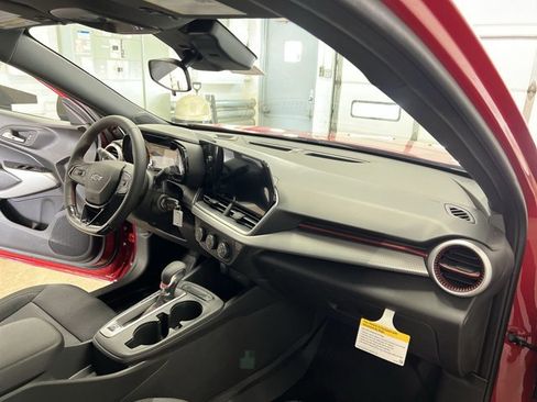 New 2026 Chevrolet Trax RS w/ Driver Confidence Package image 29