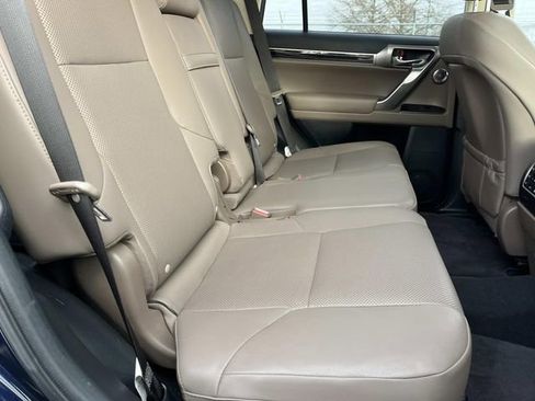 Used 2023 Lexus GX 460 Premium w/ Premium Plus Package image 26