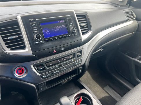 Used 2019 Honda Ridgeline RTL image 22