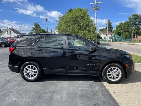 Used 2024 Chevrolet Equinox LS w/ LPO, Floor Liner Package FWD image 3