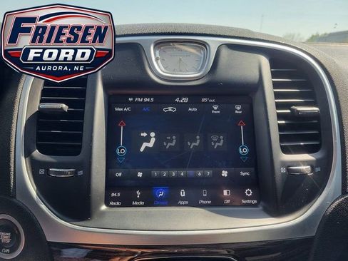 Used 2018 Chrysler 300 Touring w/ Sport Appearance Package RWD image 17