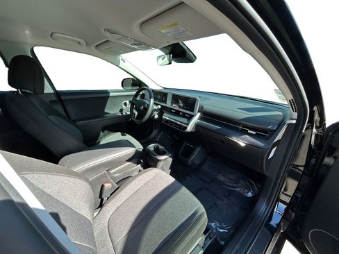 Used 2024 Hyundai Ioniq 5 SEL image 15