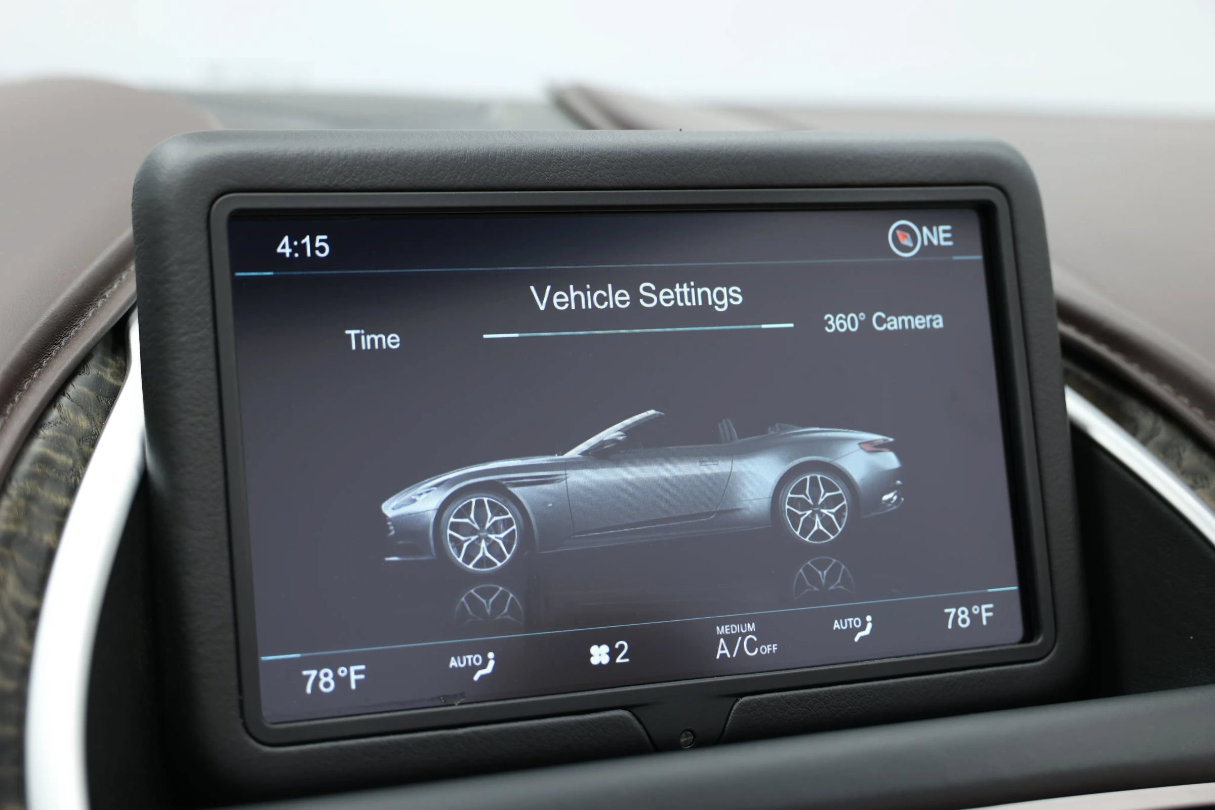 Used 2019 Aston Martin DB11 Volante RWD image 36